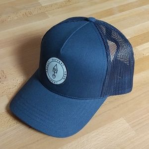 Tentree navy blue trucker hat, mesh back, new